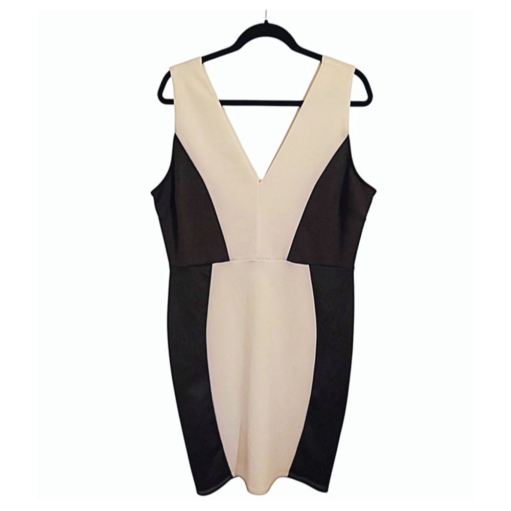 Fashion to Figure Dress Black & OffWhite Colorblock Dress Size 2X